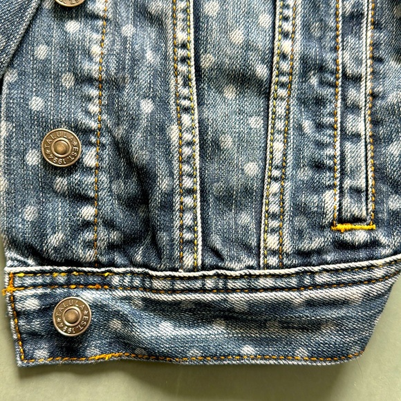 Aritzia Denim Vest - Picture 5 of 6
